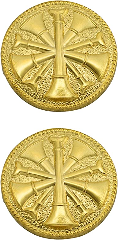 Smith & Warren Five Crossed Fire Chief Bugles On Round Disc